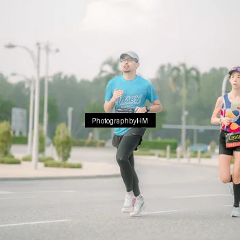 Runner Photo 6746495
