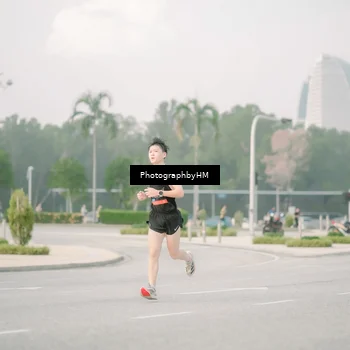 Runner Photo 6746731