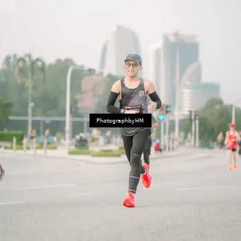 Runner Photo 6746773
