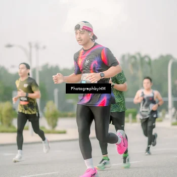 Runner Photo 6746893