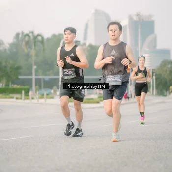 Runner Photo 6746905
