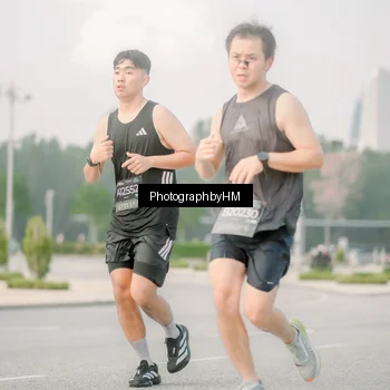 Runner Photo 6746921
