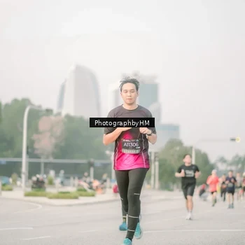 Runner Photo 6746924
