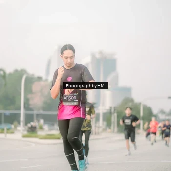 Runner Photo 6746929