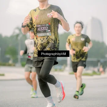 Runner Photo 6747012