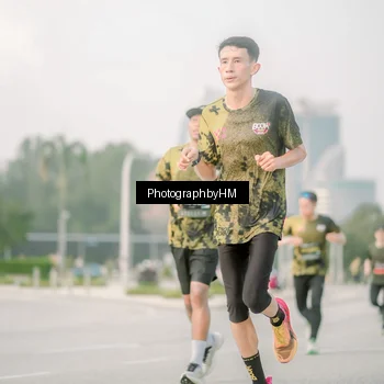 Runner Photo 6747068