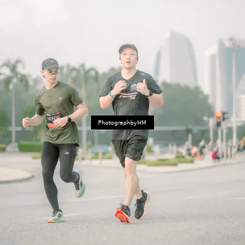 Runner Photo 6747096