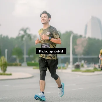 Runner Photo 6747126
