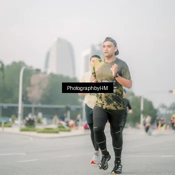 Runner Photo 6747213