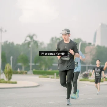 Runner Photo 6747330