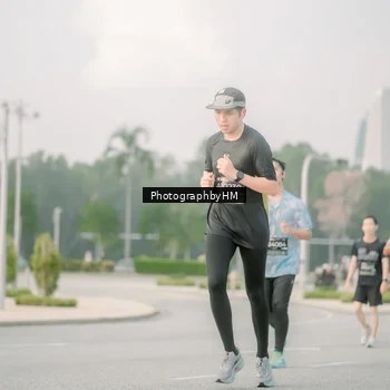 Runner Photo 6747337