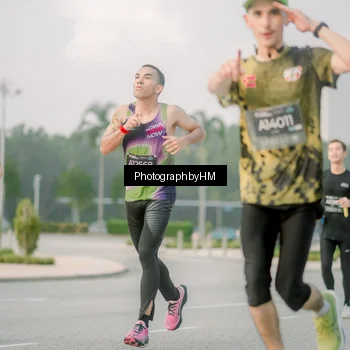 Runner Photo 6747467
