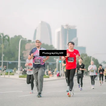 Runner Photo 6747475