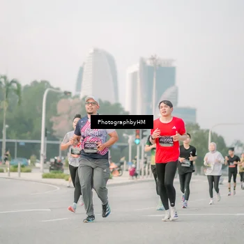 Runner Photo 6747478