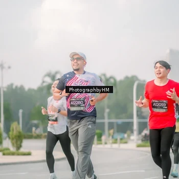 Runner Photo 6747494