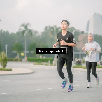 Runner Photo 6747520