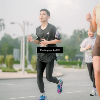 Runner Photo 6747550