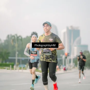 Runner Photo 6747597