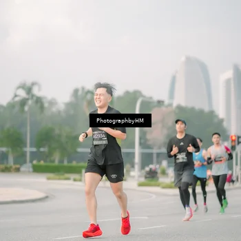 Runner Photo 6747651