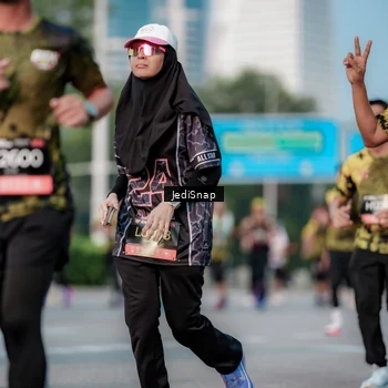 Runner Photo 6750513