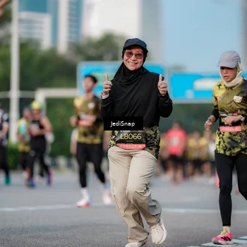 Runner Photo 6750648