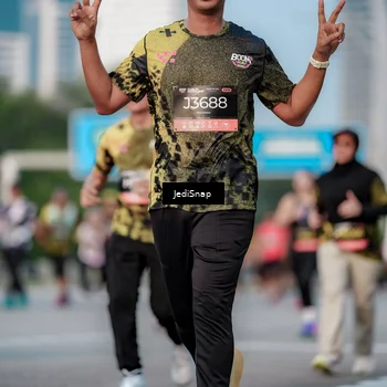 Runner Photo 6750691