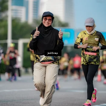 Runner Photo 6750740