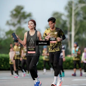 Runner Photo 6750856
