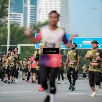 Runner Photo 6750867