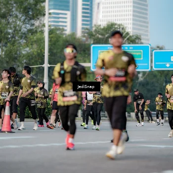 Runner Photo 6750928