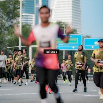 Runner Photo 6750976