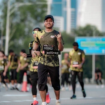 Runner Photo 6750980