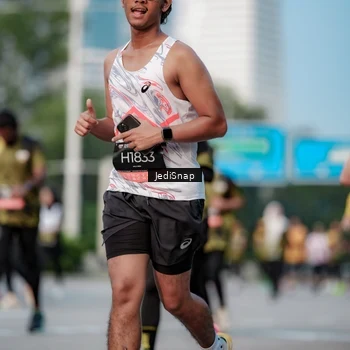 Runner Photo 6751115
