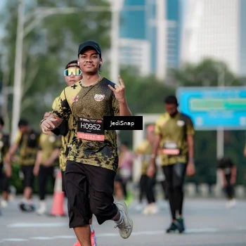 Runner Photo 6751381