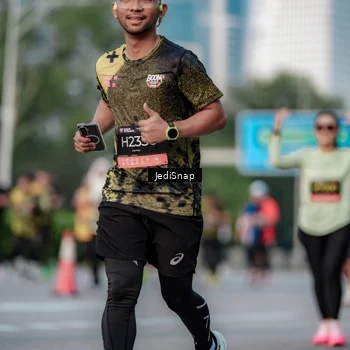 Runner Photo 6751570