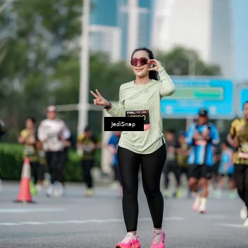 Runner Photo 6751597