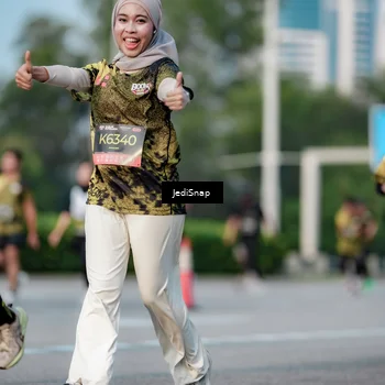Runner Photo 6751639