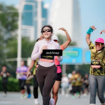 Runner Photo 6752027