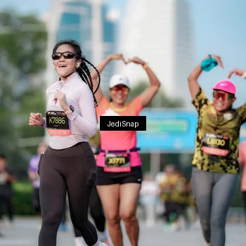 Runner Photo 6752036