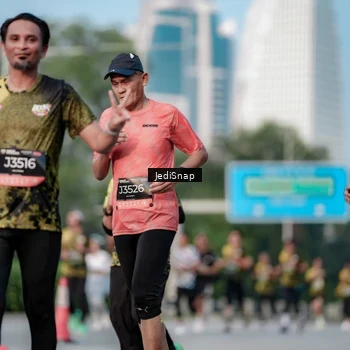 Runner Photo 6752197