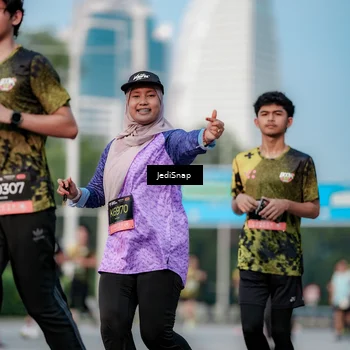 Runner Photo 6752210