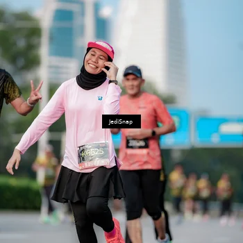 Runner Photo 6752289