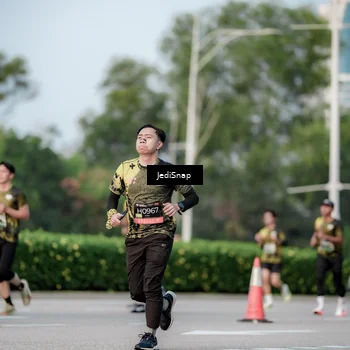 Runner Photo 6752298