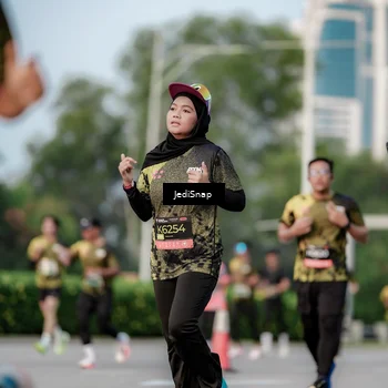 Runner Photo 6752358