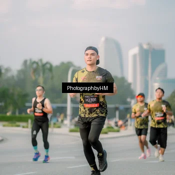 Runner Photo 6752463