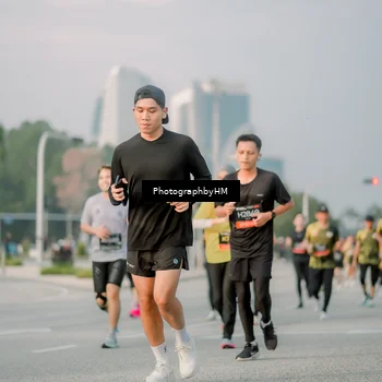 Runner Photo 6752501