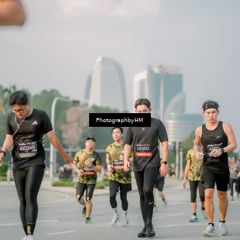 Runner Photo 6752538