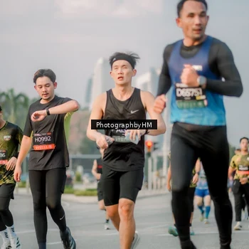 Runner Photo 6752564