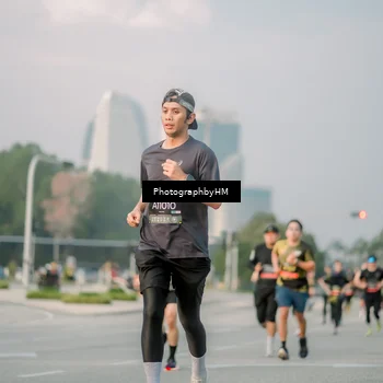 Runner Photo 6752690