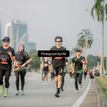 Runner Photo 6752741